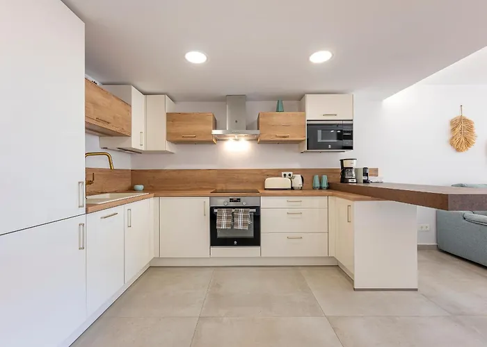 Marbella- First Line Марбелья